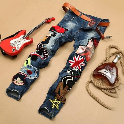 2018 New Men Jeans Runway Slim Racer Biker Jeans Fashion Hiphop Skinny Jeans For Men Sequins Lady Bage Embroidery Denim Pants