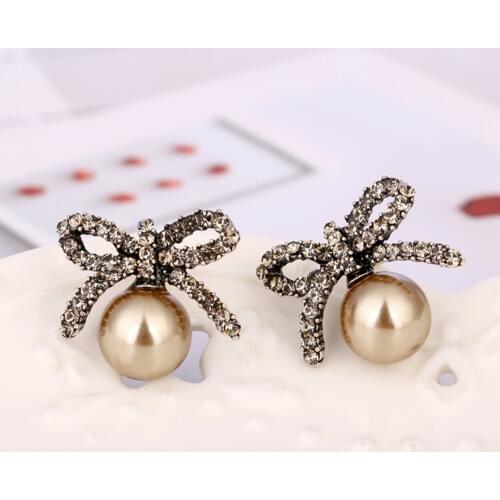 Hot Sale Fashion Bow Rhinestone Earrings Inlaid Imitation Pearl Earrings Popular Wedding Jewelry For Female Accessories2019