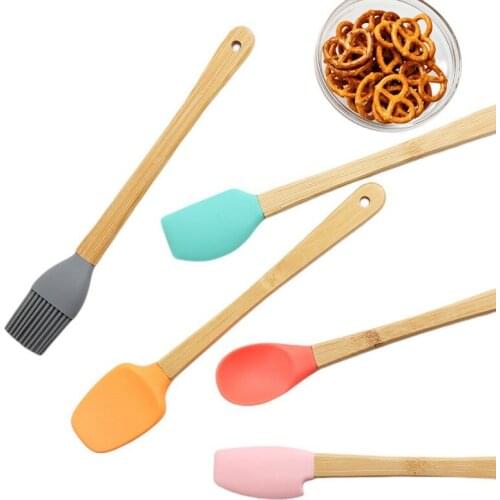 5Pcs/Set Mini Baking Tool Color Childrens Wooden Handle Non-Slip Heat Resistant Silicone Kitchen Supplies