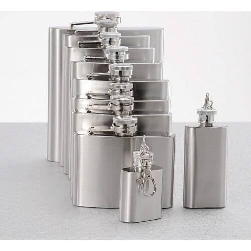 Small Flat high-grade Portable Outdoor Thickened stainless steel material smooth hip flask Wine Bottle
