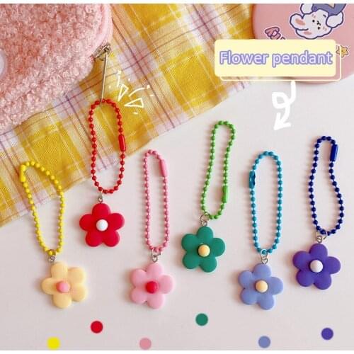 Handmade Cute Colorful Resin Flower Keychain Headphone Cover Keyring Cartoon Charm Bag Pendants Car Key Chains Girls Gift
