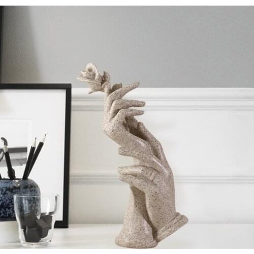 Nordic Resin Statue for Decoration Resin Sculpture Ornament Abstract Statues Sculpture Modern Crafts Jewelry Display Love Rose