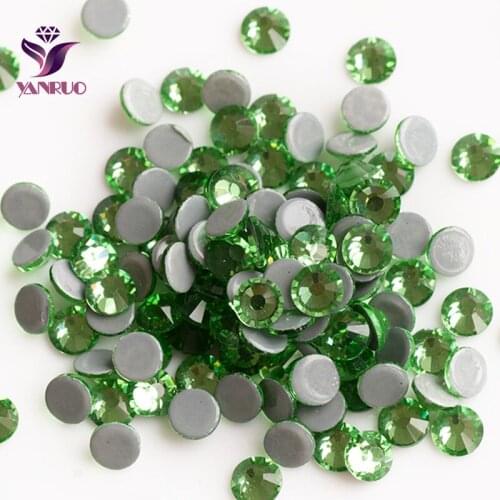 YANRUO 2058HF Peridot Strass Hot Fix Rhinestones Green Crystal Flatback Hotfix Rhinestone Stones Heat Iron on Dress Clothing