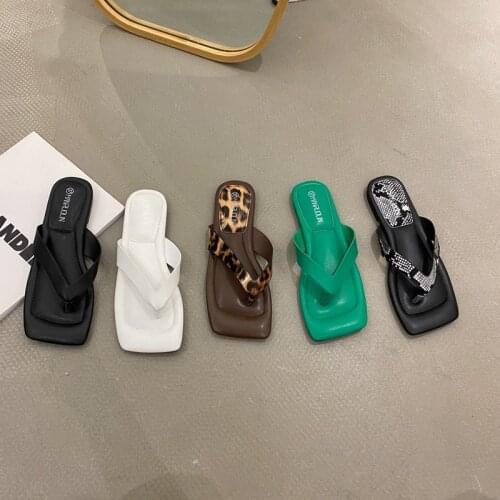 2021 New Arrive Women Flip Flop Summer Slippers Fashion Leopard Flat Heels Thongs Slides Ladies Casual Footwear Sandals