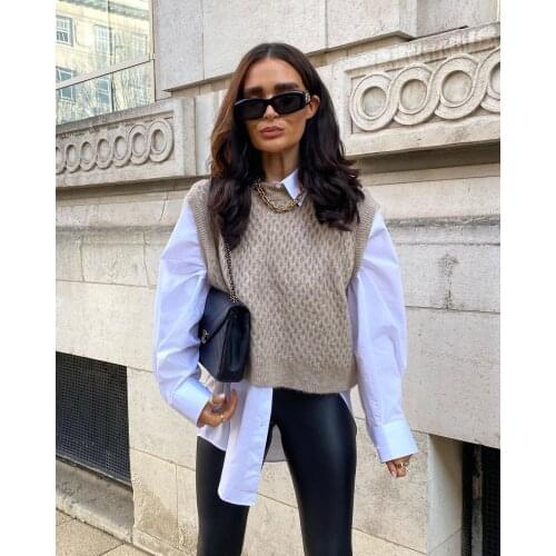 Spring new wild sweet pure color round neck knit short vest ladies khaki hedging bottoming vest