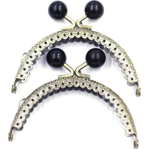 Retro Bronze Tone Metal Clutch Ruffled Handbag Coins Purse Arch Frame Kiss Clasps Lock Handle Making Black Resin Ball 8.5x7cm