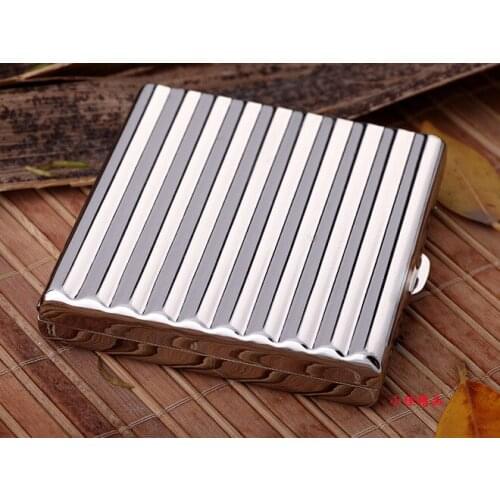 20pcs Capacity Cigarette Case Chrome-plated Mens Pressure-proof Cigarette Case Flip Cover Portable Moisturizing Box