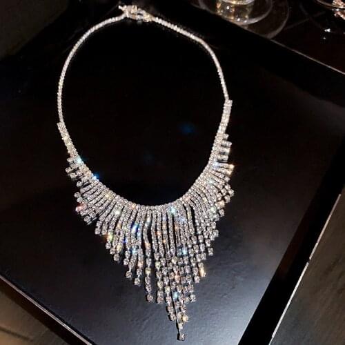 2021 New Fine Long Tassel Shiny Crystal Fresh Pendant Necklaces Joker Senior Temperament Hyperbole Style Women Necklace Jewelry