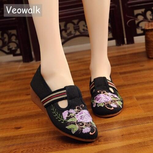 Veowalk Elastic Bandage Women Embroidered Canvas Loafer Platform Flats Vintage Chinese Style Ladies Comfort Slip on Cotton Shoes
