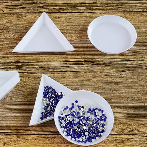 10pcs Round/Triangle Plastic Rhinestone Nail Art Box Plate Tray Holder Storage Container Jewelry Glitter Cup Manicure Tool LPWER