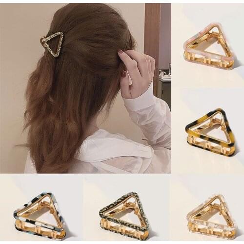 Large Size Metal Hair Clamps Crab Alloy Hair Claws Ladies Fashion Simple Geometric Barrettes Triangle Acetate Hollow Hair Clip