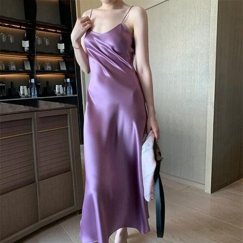 High satin, light luxury, Yu Jies temperament, deep fried street design, age reducing triacetic acid dress, Long Satin