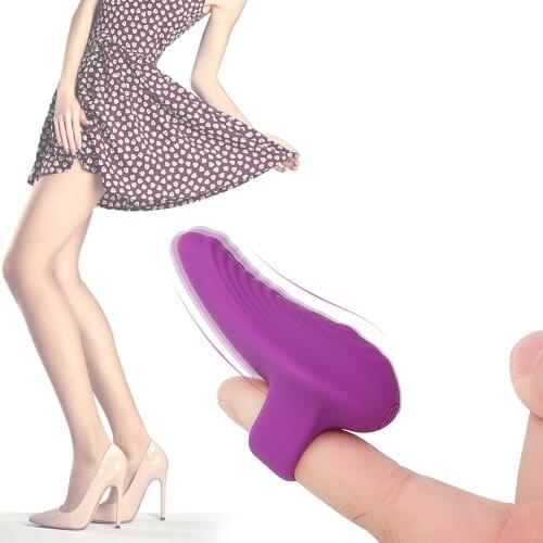 Oral Sex Female Masturbator Slicone Vibrating Finger Sleeve Nipple Massager G-spot Clitoral Stimulator Sex Toys for Woman Man