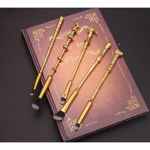 5Pcs Set Makeup Brushes Set Wand Eye Shadow Brush Beauty Cosmetics Face Brush Tool Makeup Set Magical Beauty Tools