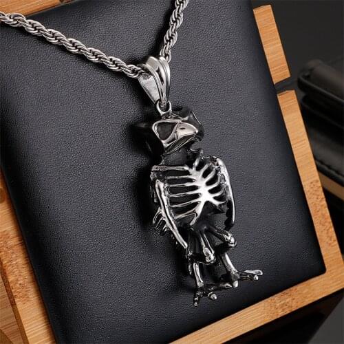 European and American stainless steel animal wholesale mens jewelry eagle head taro titanium steel pendant