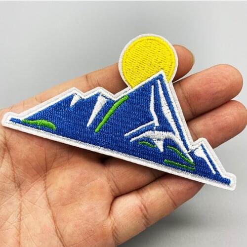 Snow mountain sunrise Embroidered patch Iron On Clothes For Clothing Stickers Cartoon Badges Applique DIY Sewing Decorative