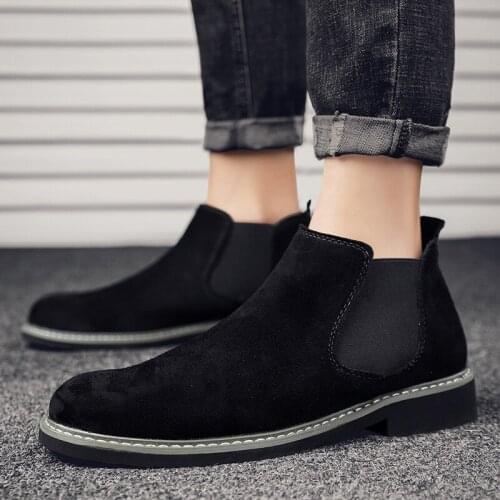 Men Boots Faux Suede Round Toe Chelsea Boots Slip on Mens Shoes Autumn Winter Platform Shoes Men Black Brown Gray Martin Boots