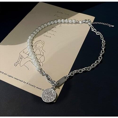 Origin Summer Trendy Coin Medallion Asymmetric Imitation Pearl Pendant Necklace for Women Metal Chunky Chain Necklace Jewelry