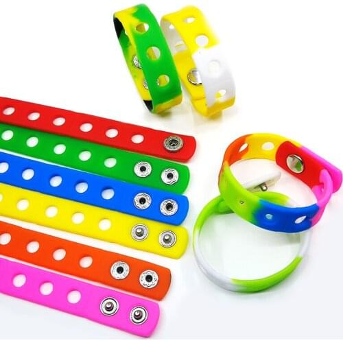 DHL 18CM 200PCS Mixed Silicone Wristbands 17 Colors Soft Bracelets Bands for Shoe Charms Accessories Kids Party Gift