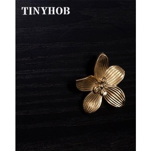 Flower shape /Creative Furniture Handles for cabinets and drawers Dresser Door Knobs Pull Furniture Hardware