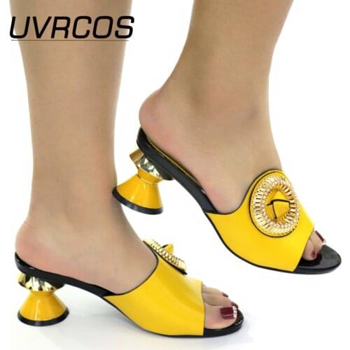 New Fashion Shoes Woman Sandalie Italian Women Party Elegant Fashion Serpentine Low Heels Women Pumps Luxury Slippers Summer