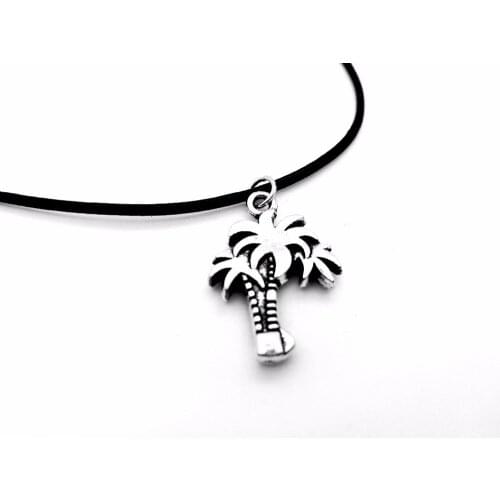 10PCS Simple Family Tree Necklace Palm Prata Leaf Tree Necklace Cute Life Tree Leather Rope Necklaces for Mom