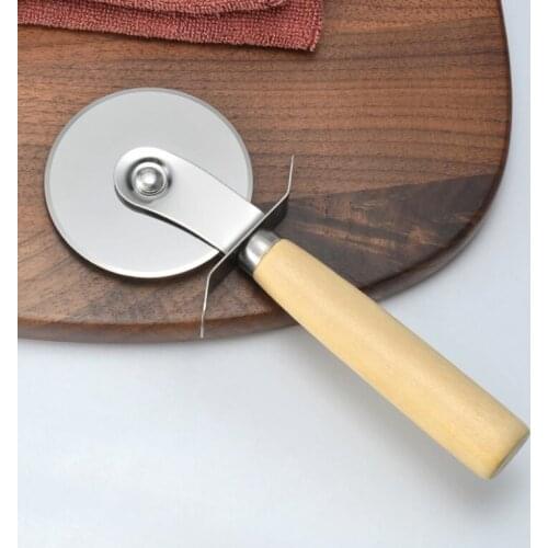 Stainless steel pizza hob pizza wheel knife with wooden handle for pastry pizza knife