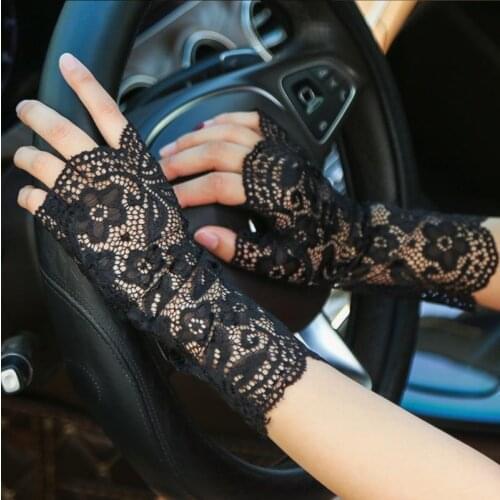 Cool Lace Gloves Summer Ladies Fashion Lace Half-Finger Driving and Riding Sunscreen Gloves Wedding Dancing Etiquette Gloves