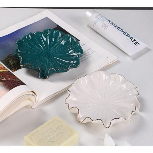 Creativity Lotus Ceramic Soap Dish Holder Nordic Modern Golden Stroke Overglaze Hotel Restaurant Restroom Accessories Decoration