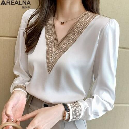 Blusas Mujer De Moda 2021 spring Long Sleeve White Chiffon Blouse Women Tops Embroidery V-Neck Hollow out Shirts Women Blouses