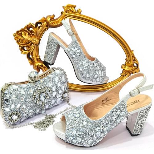 2020 Sexy African Women Matching Shoes and Bag Set In Heels Matching Shoes and Bag Set for Italian Party in Purple Color