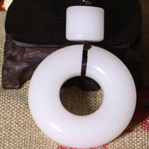 Fine jewelry Natural fine jewelry Natural green Hand carving Orchid he Tian Bai Magnolia Jade Pendant Pendant