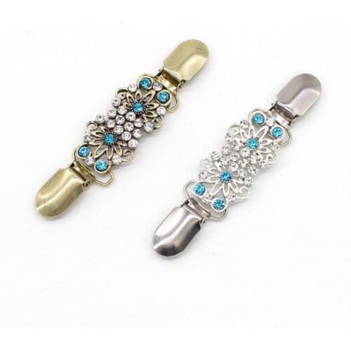 New alloy blue diamond sweater clip European and American temperament womens cardigan bundle buckle shawl clip