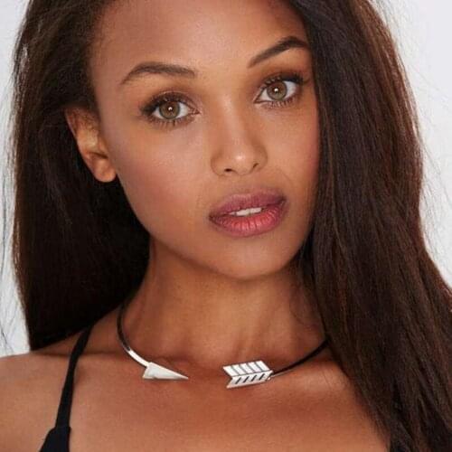 Retro Exaggerated Arrow Collar Pendant Necklace Fashion Punk Gold Clavicle Chain Jewelry Creative Women Party Accessories