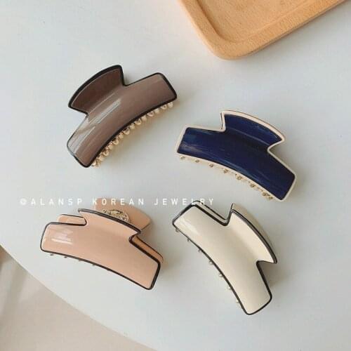 Korean classic simple temperament acetic acid medium gripping clip, gentle and versatile, high-quality hair-catching girl clip