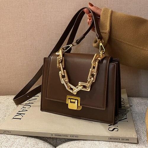 Design Advanced retro bag 2021 new fashion Joker western style slung portable square bag Width: 19cm