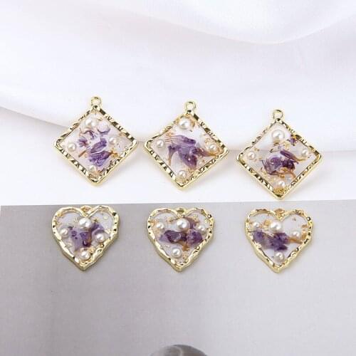 6pcs New Fashion Women Women Love Heart Transparent Gold Foil Pearl Dried Flower Stud Earrings for girls Diy Pendant Accessories