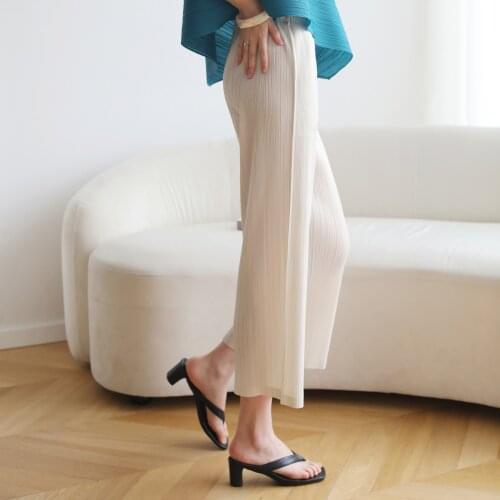 The new 2020 Autumn Spring Issey Miyake pleated basic style is slimming and versatile, plus size casual, straight leg and nine-m