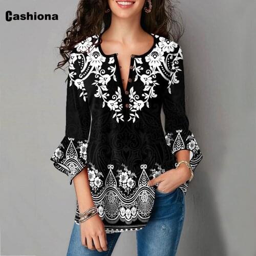 Cashiona Plus Size Ladies Elegant Model Flower Print Shirt Flare Sleeve Womens Top Vinatge 2021 Summer Loose Tee Clothing Femme