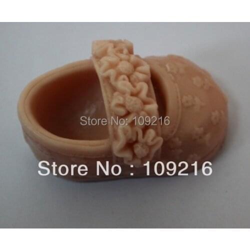 2pcs/A Pair of Childrens Shoes (ZX925) Silicone Handmade Soap Mold Crafts DIY Mold