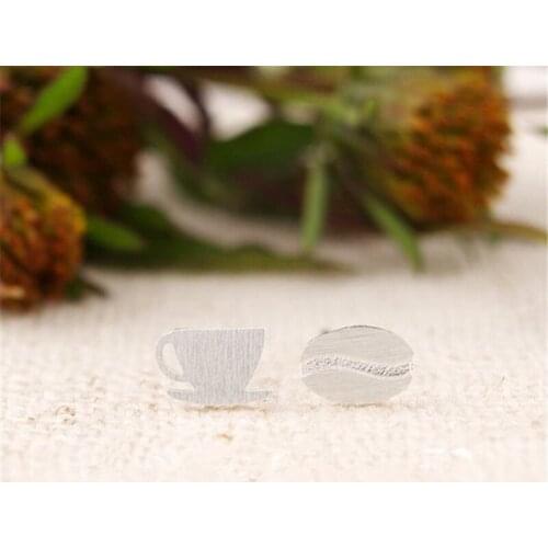 Fashion combination of the cups and plates stud earrings