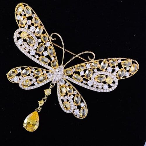 Elegant Cubic Zirconia Butterfly Shinning Yellow Crystal Pins Brooches for Woman Fashion Insect Jewelry Pin New Year Gift broche