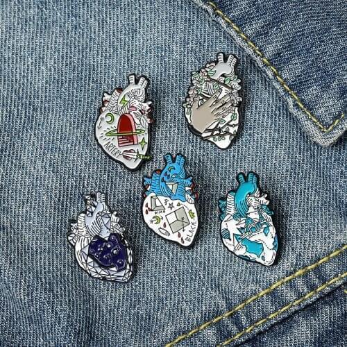 New product series creative flower heart brooches badge enamel pins for kids friend