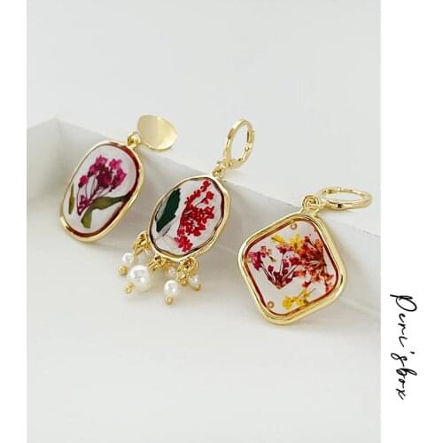 PerisBox Red Dried Flower Resin Drop Earring Boho Floating Pressed Flower Dangle Earrings With Pearls Summer Beach Jewelry