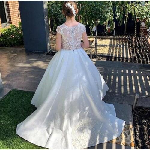 Luxury Flower Girl Dresses Cap Sleeves Little Girl Dresses for Wedding Communion Pageant Dresses Gowns