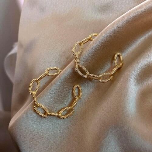 Classic Gold Twist C-Shaped HIP HOOP Dangle Earrings For Woman 2021 Korean Fashion Jewelry Gothic Girls Exaggerated Earrings