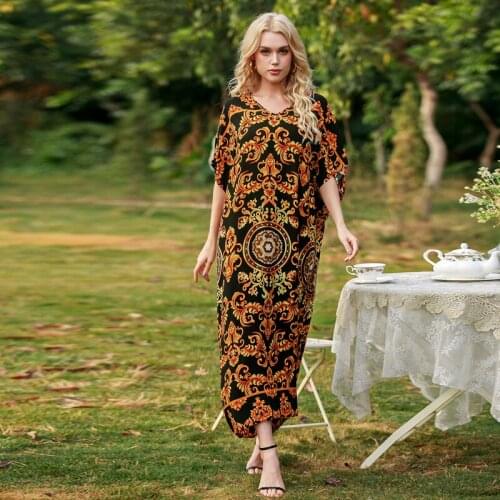 Royal Pattern Women Maxi Dress Luxury Ethnic Print Black And Golden Color Half Sleeve Kaftan Graceful Abaya Party Dress Dubai