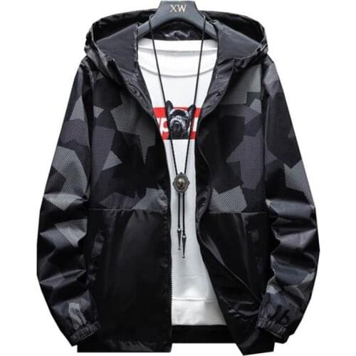 Spring/summer new fashion hooded windbreaker camouflage mens jacket light windbreaker coat large mens jacket M-7XL