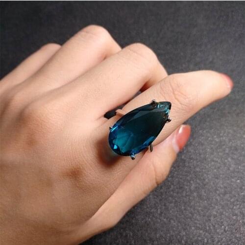 Super Luxury Green Crystal Rings Pyriform Gems Stone Zircon Engagement Wedding Ring Anniversary Jewelry for Women Female