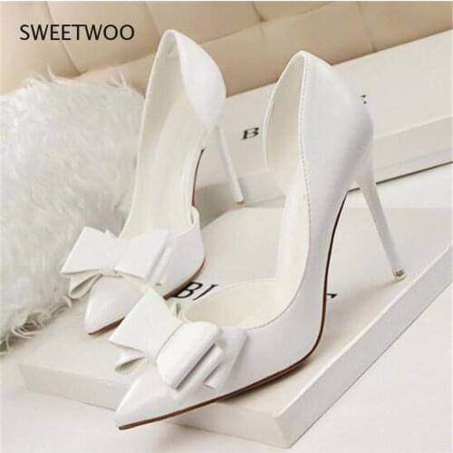 Zapatos de tacn alto y puntiagudos para mujer, calzado Sexy, para boda, color blanco, 2021